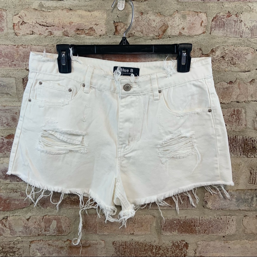 Blue B high waist white jean shorts large